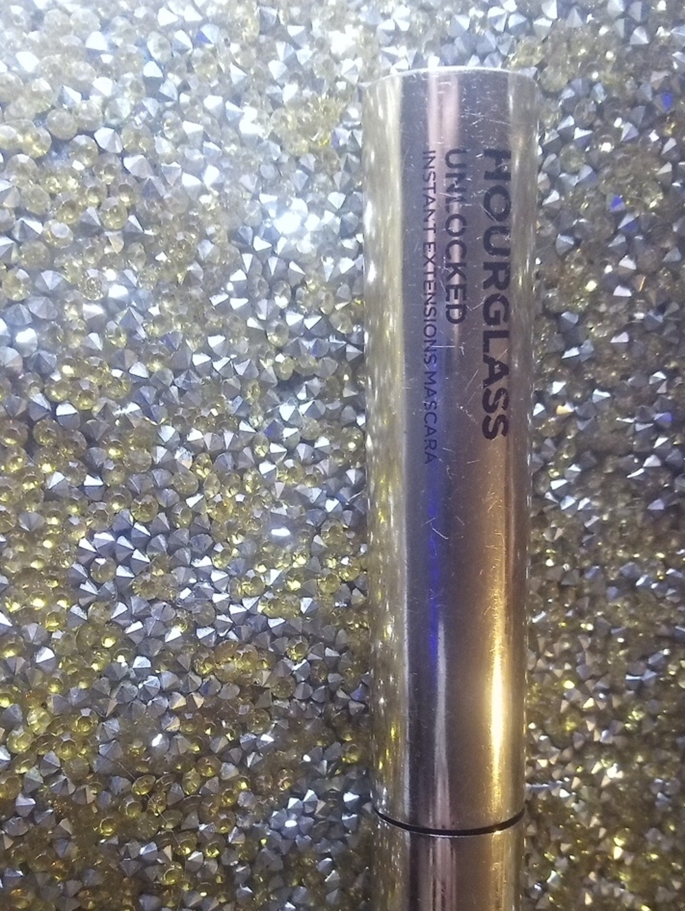 Hourglass Unlocked Instant Extensions Mascara — Silver Tube